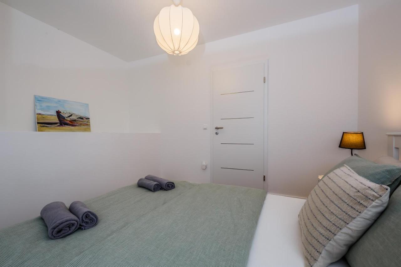 Apartment Maestral Сутиван Экстерьер фото