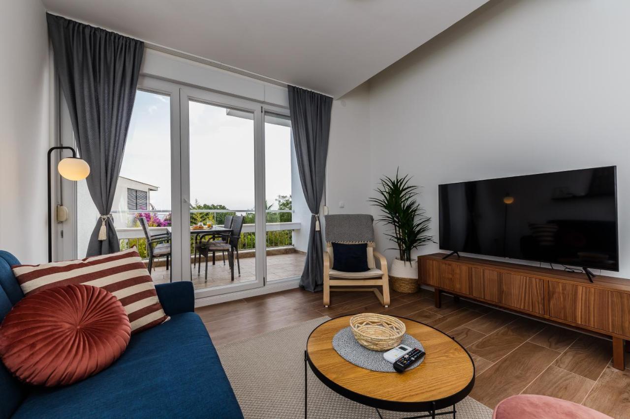 Apartment Maestral Сутиван Экстерьер фото
