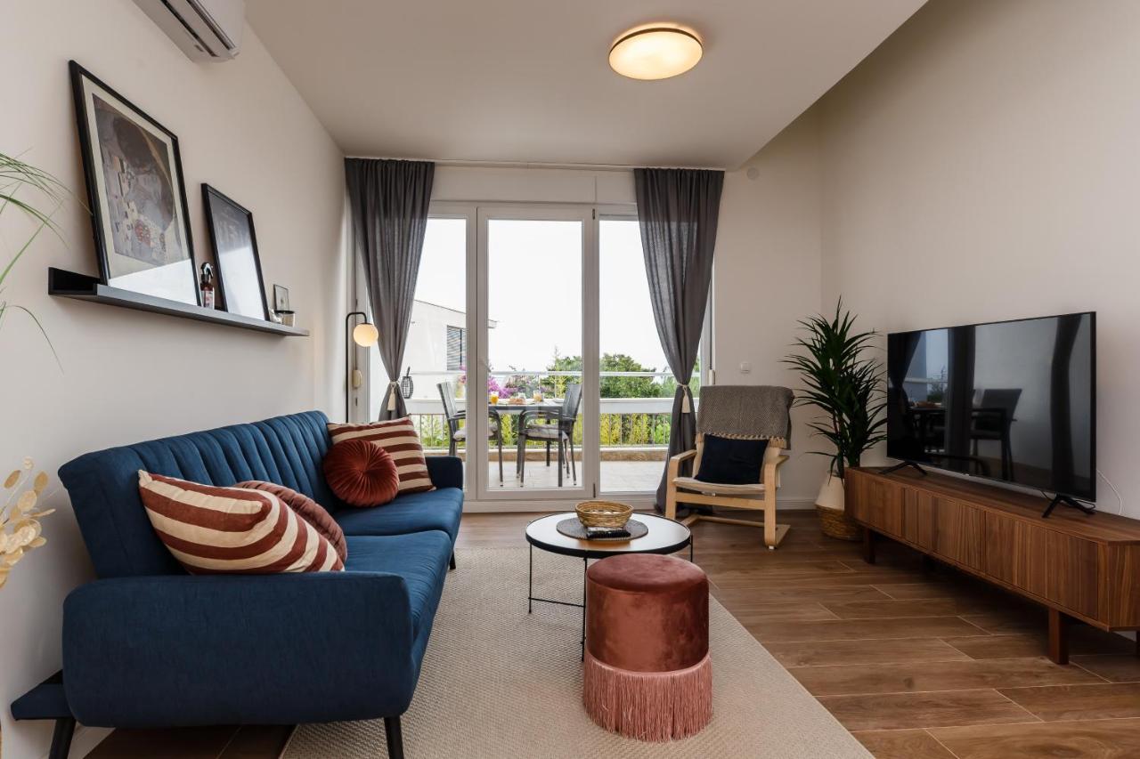 Apartment Maestral Сутиван Экстерьер фото